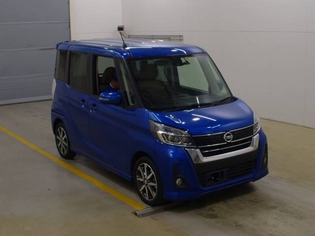 3066 NISSAN DAYZ ROOX B21A 2018 г. (NAA Tokyo)